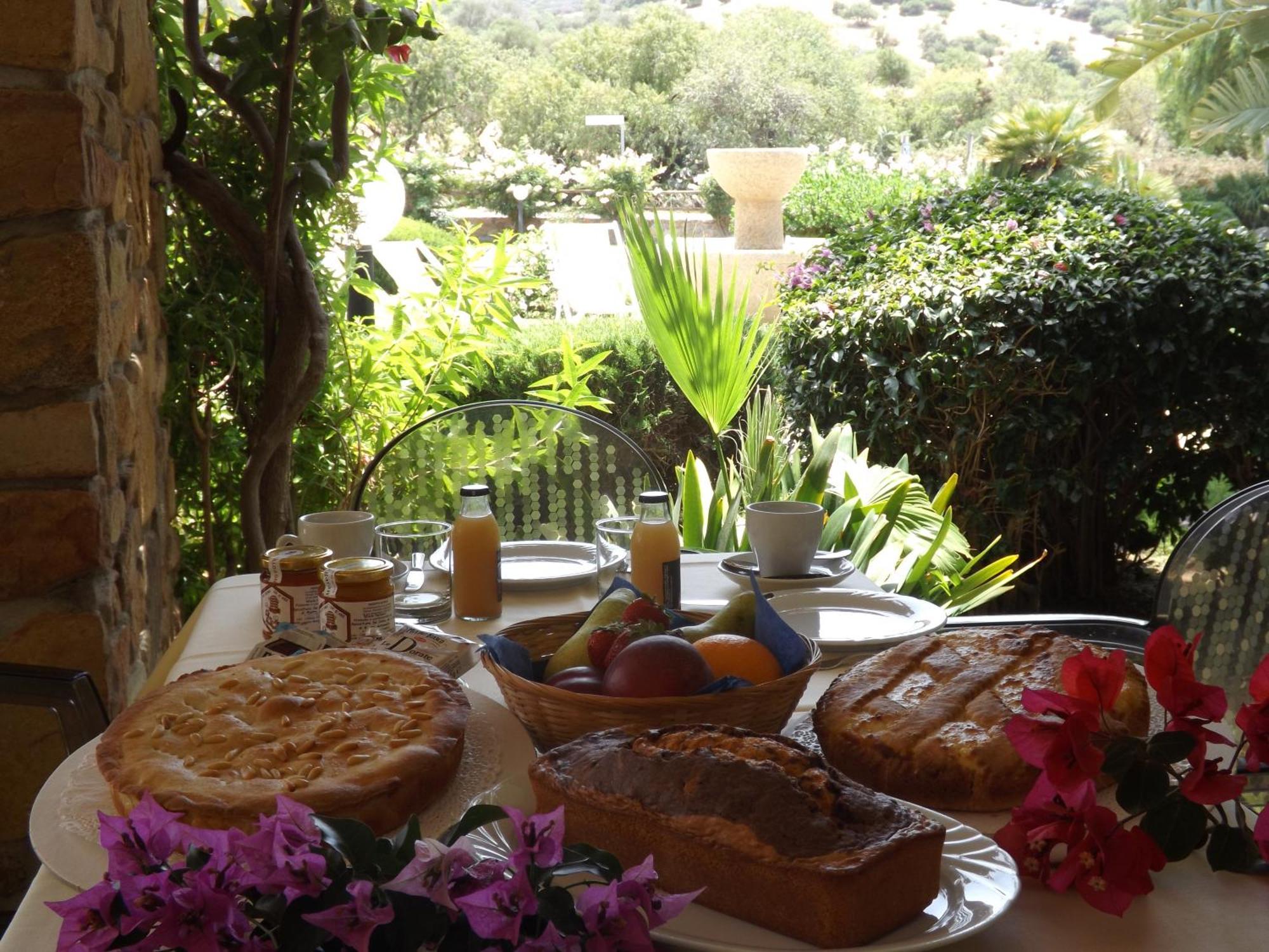 Le Anfore Hotel Villasimius Bagian luar foto