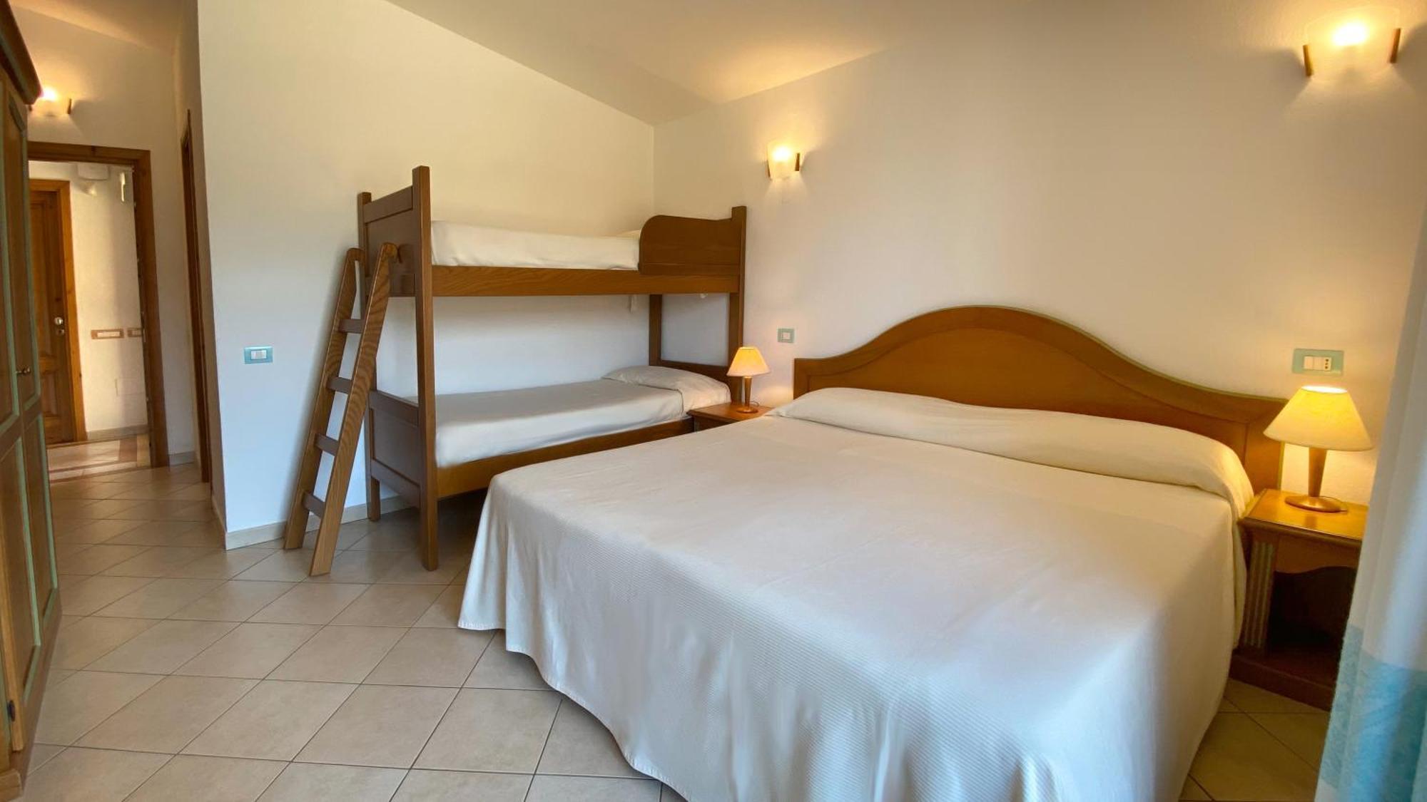 Le Anfore Hotel Villasimius Bagian luar foto