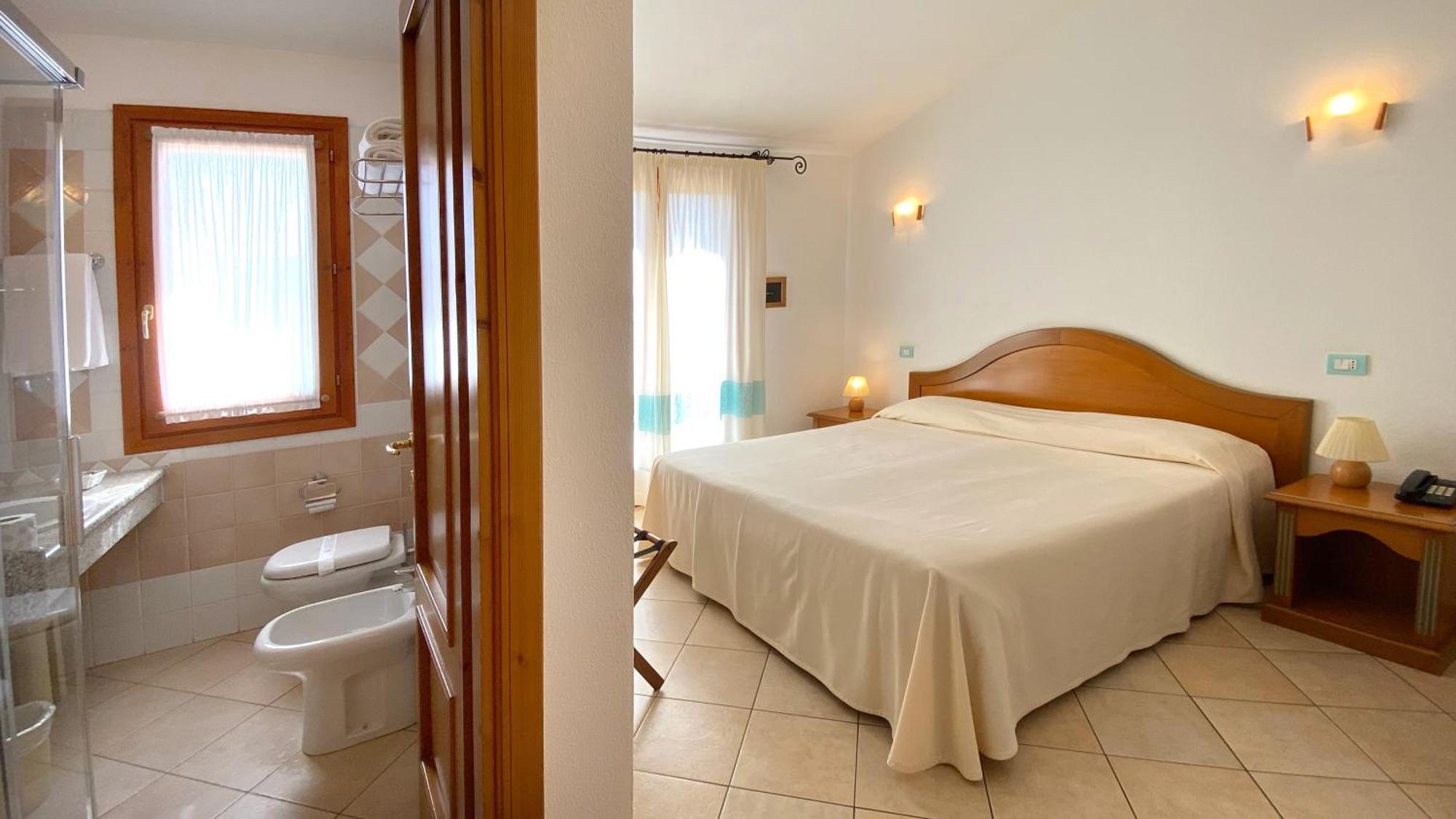 Le Anfore Hotel Villasimius Bagian luar foto