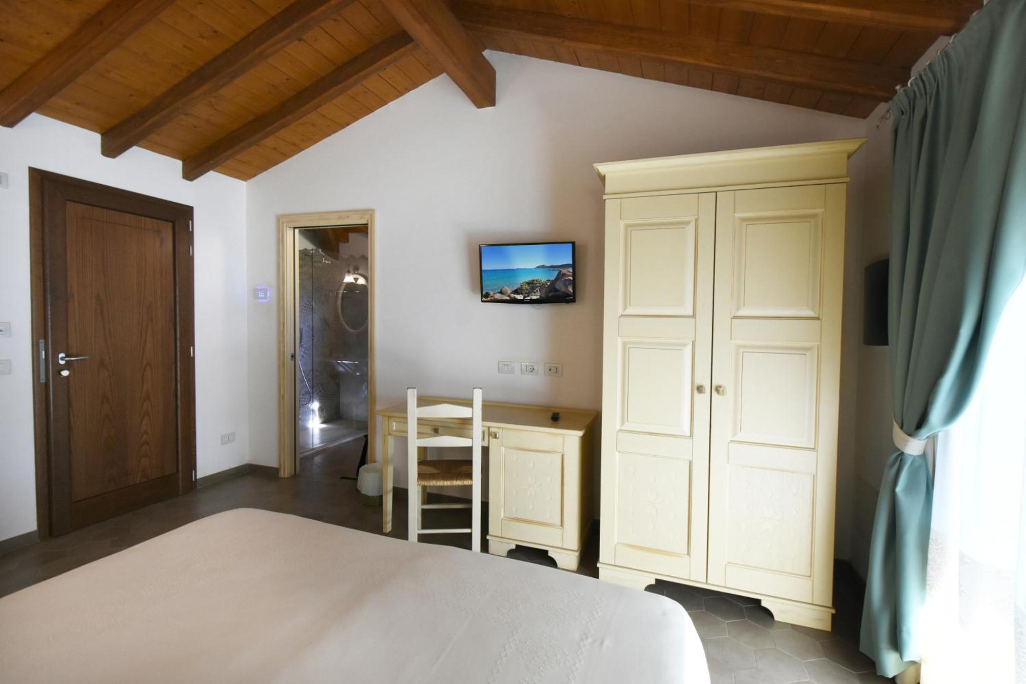 Le Anfore Hotel Villasimius Bagian luar foto