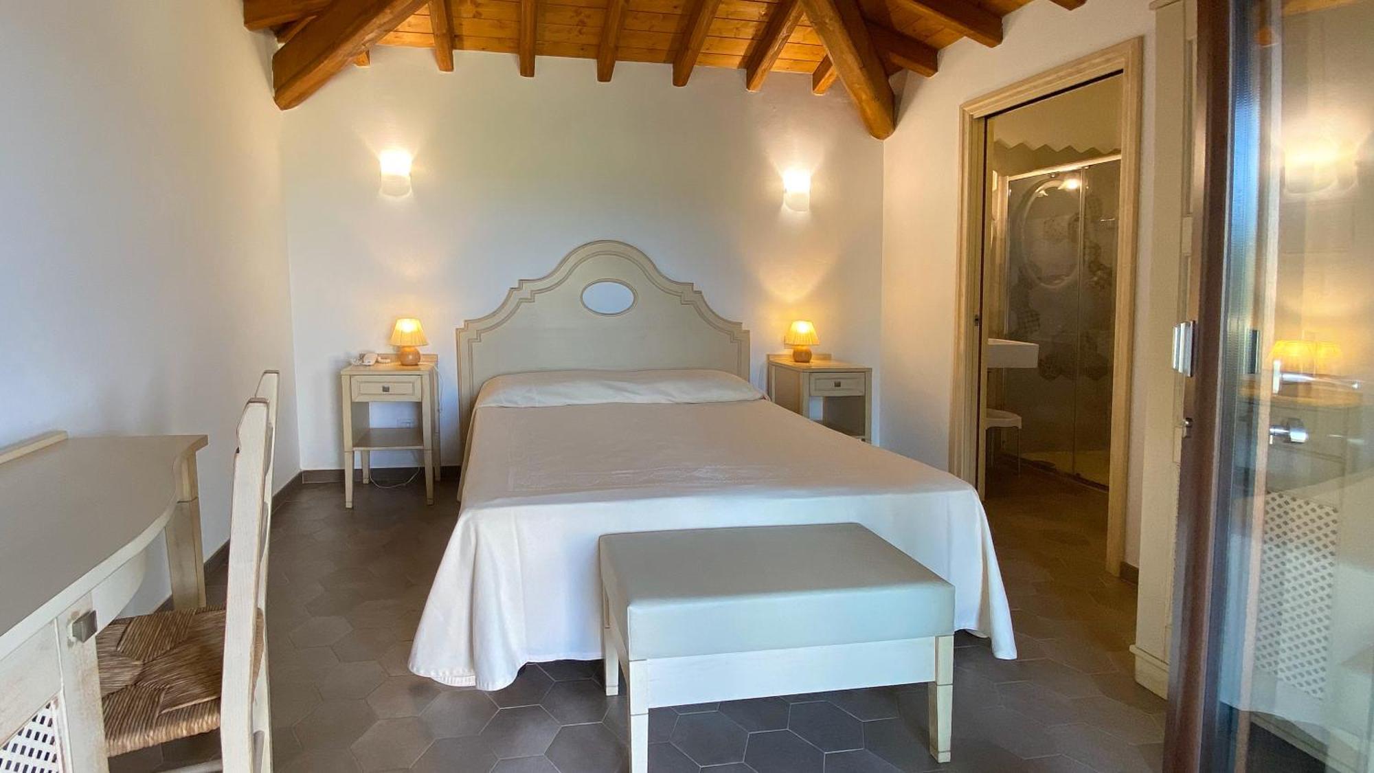 Le Anfore Hotel Villasimius Bagian luar foto