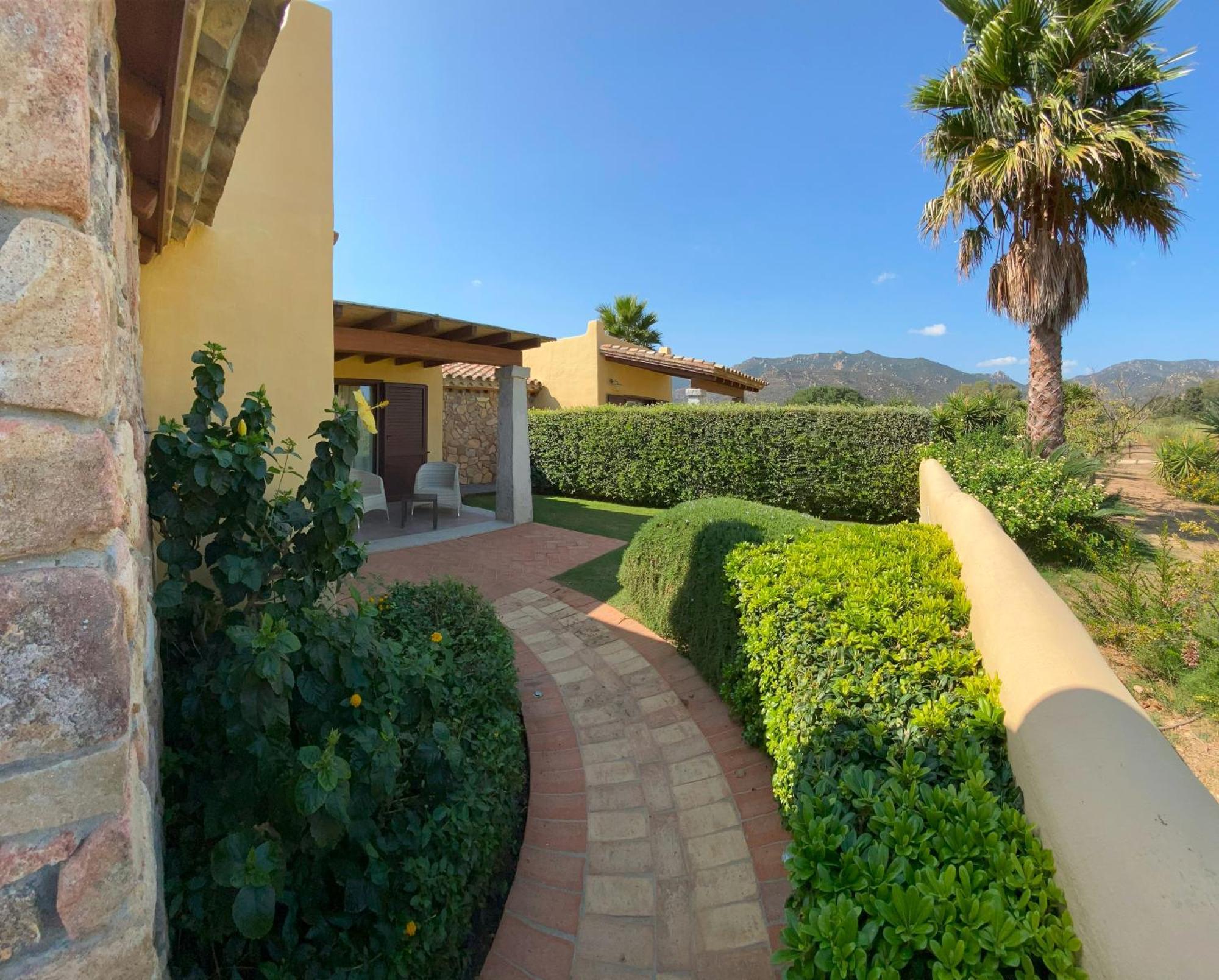 Le Anfore Hotel Villasimius Bagian luar foto