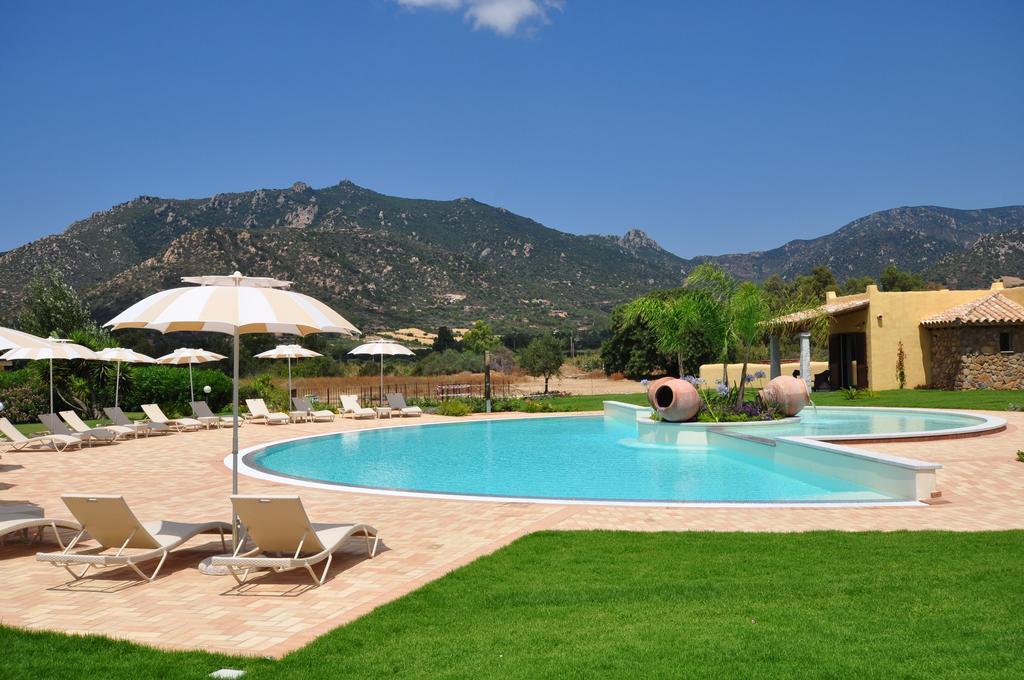 Le Anfore Hotel Villasimius Bagian luar foto