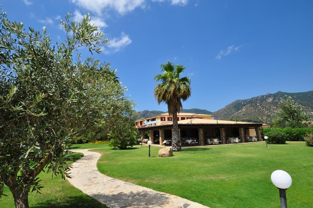 Le Anfore Hotel Villasimius Bagian luar foto
