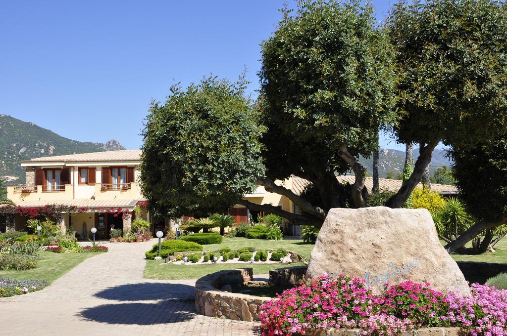 Le Anfore Hotel Villasimius Bagian luar foto